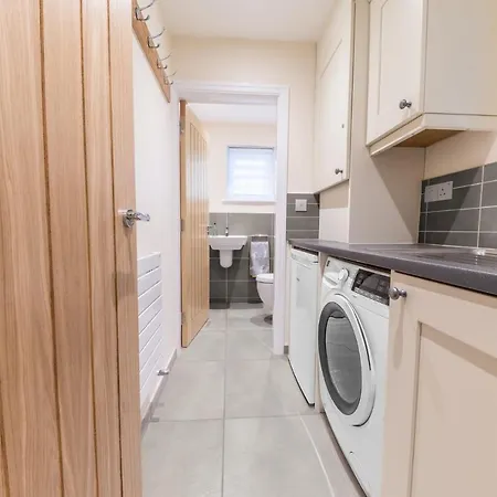 Summerbank Cottage, Luxury District In