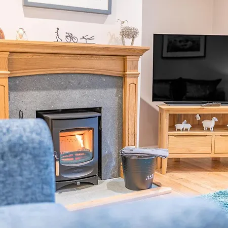 Summerbank Cottage, Luxury District In
